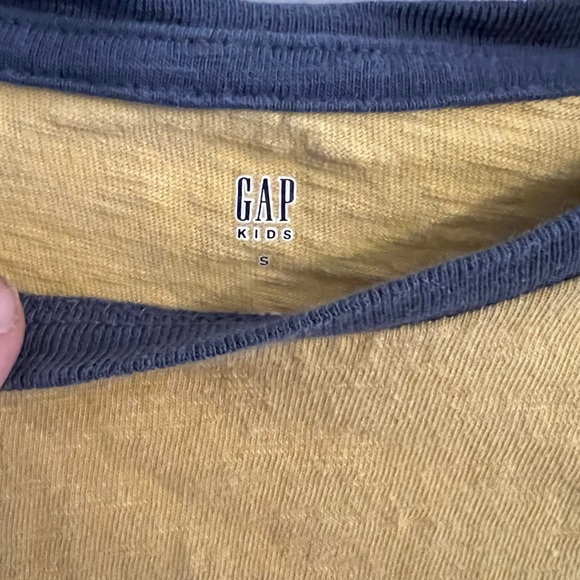 GAP Yellow and Blue Short Sleeve Tee - Picture 2 of 3